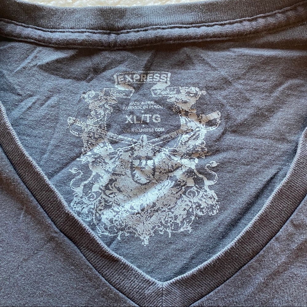 Express Graphic Tee - Picture 3 of 3